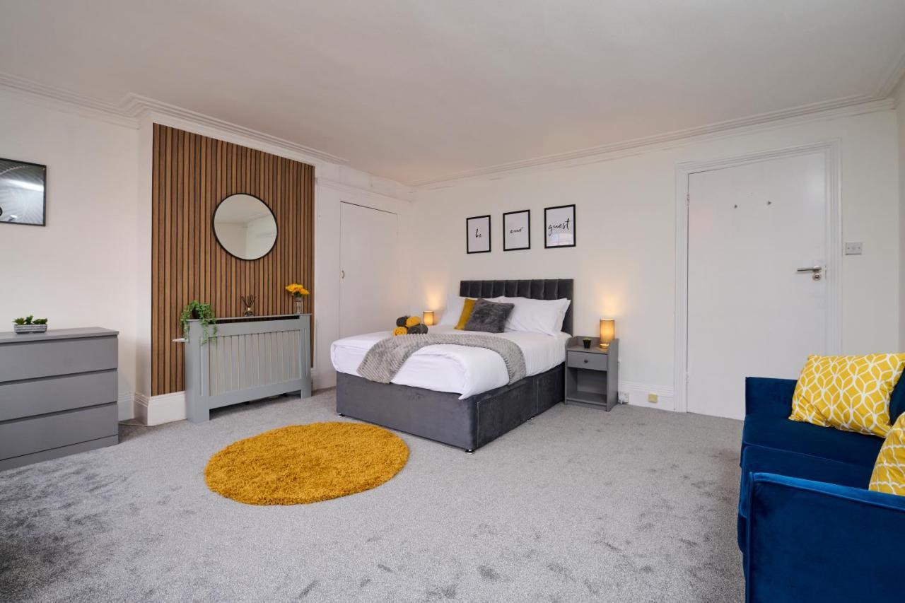 Lägenhet Spacious 3 Bedroom Apartment- Crouch End