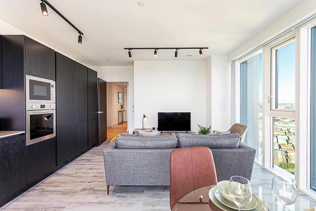 Beautiful 2 Bed Icon Tower Flat 5 Apartment