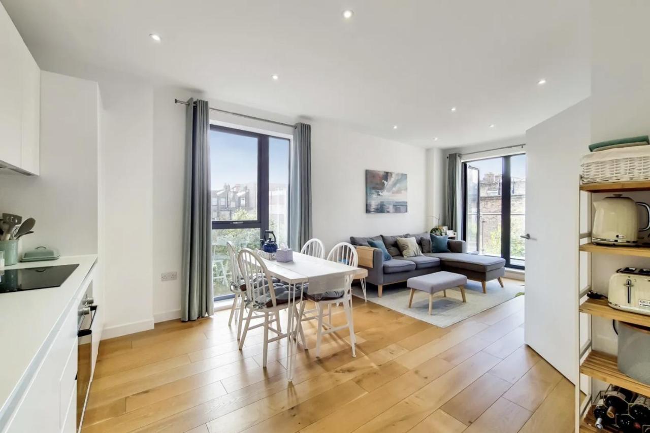 Luxury 2 Bed 2 Bath With Balcony New Build *south London* Appartement Londres