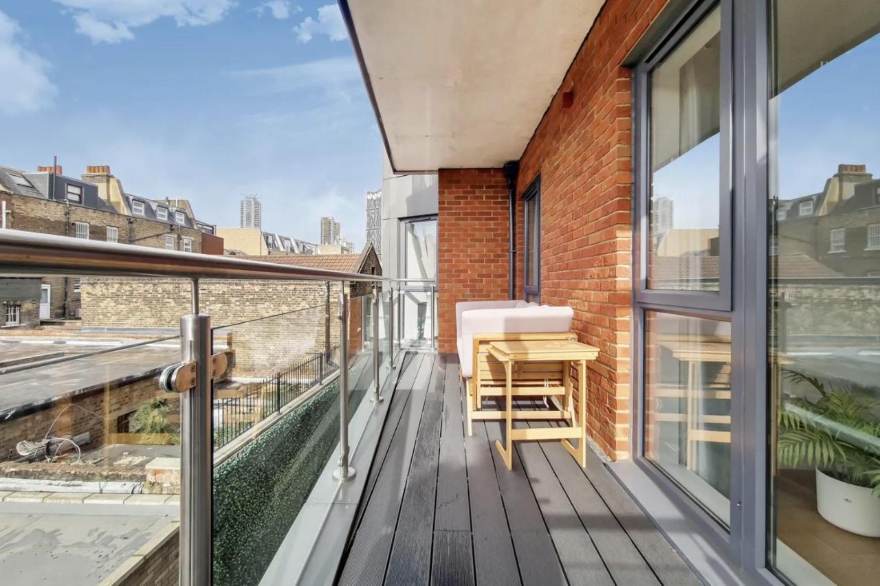 Appartement Luxury 2 Bed 2 Bath With Balcony New Build *south London* Londres