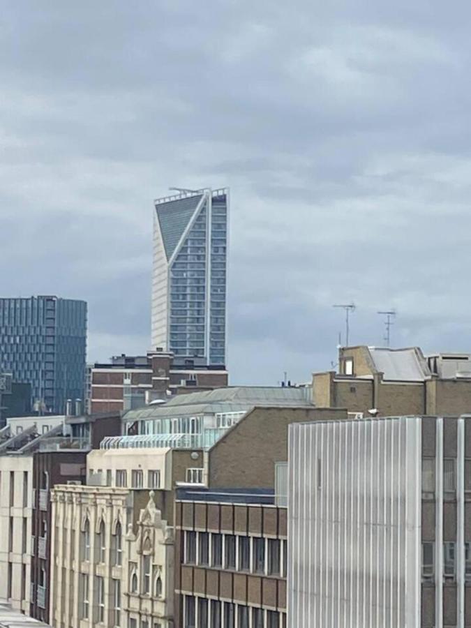 Charming 2-bed In * London