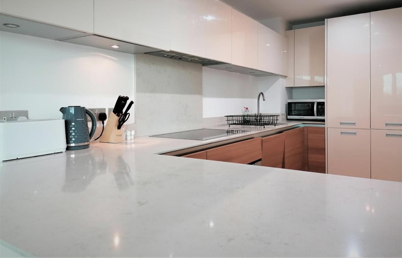 Still Life - Vauxhall Apartment
