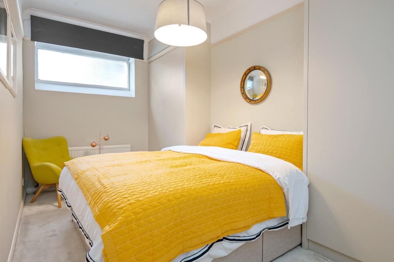 Luxury With 3 Bedrooms Appartement *