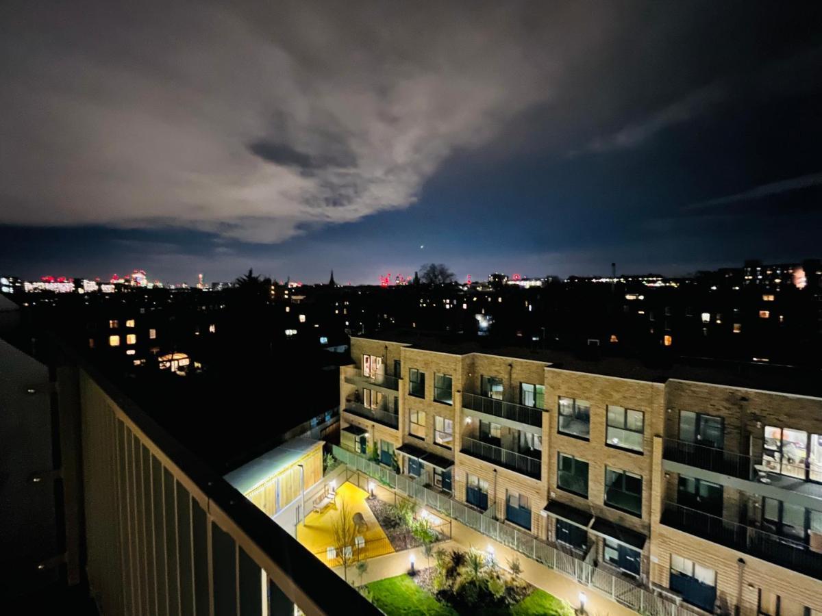 Modern Flat With A Skyline View London