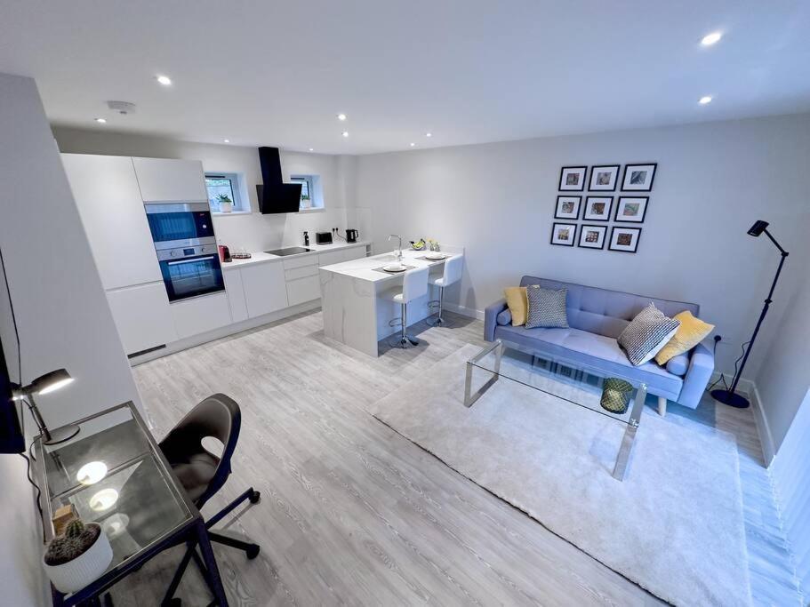 Leilighet Gorgeous Apartment, 5 Mins From Canada Water, Not Lewisham As Listed! *