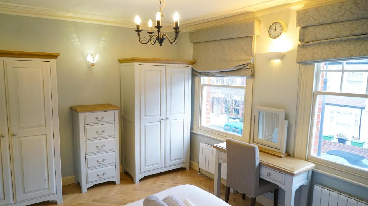 4 Bedroom Hammersmith Fulham Ferienhaus *