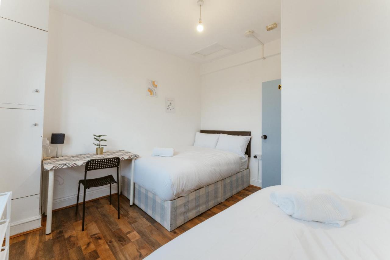 Upton Park Bedrooms 25 Min To Pensionat