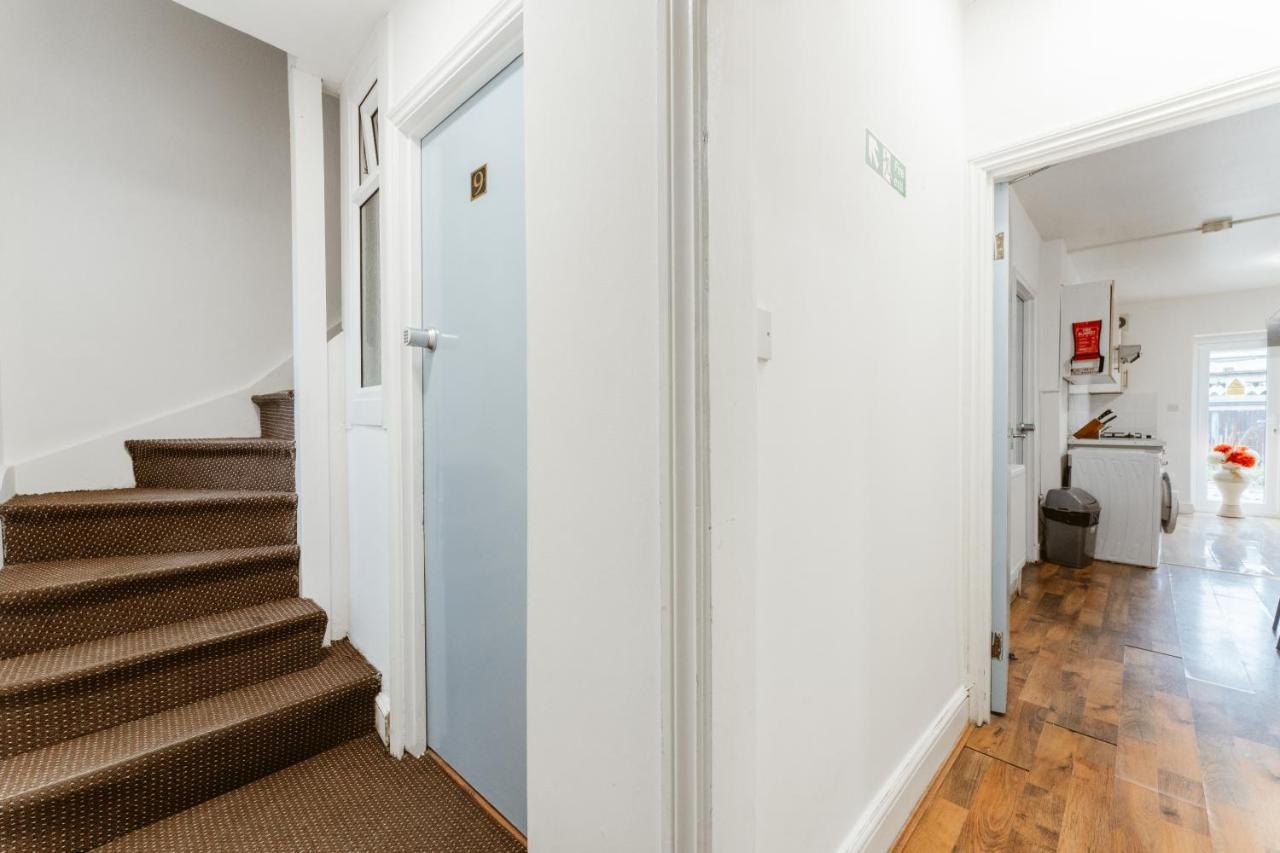 Upton Park Bedrooms 25 Min To Gasthof London