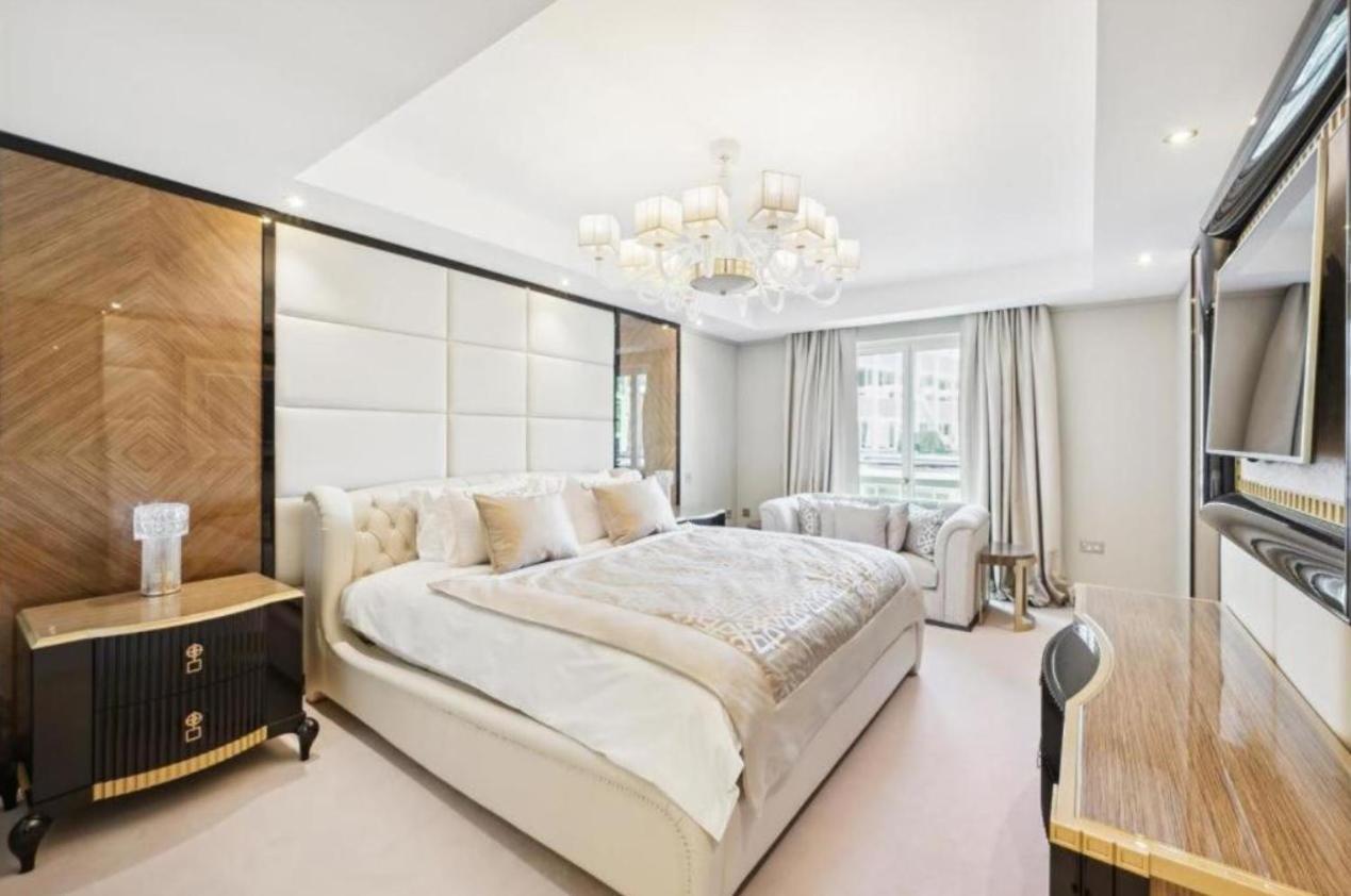 Beautiful For Eight In Islington *