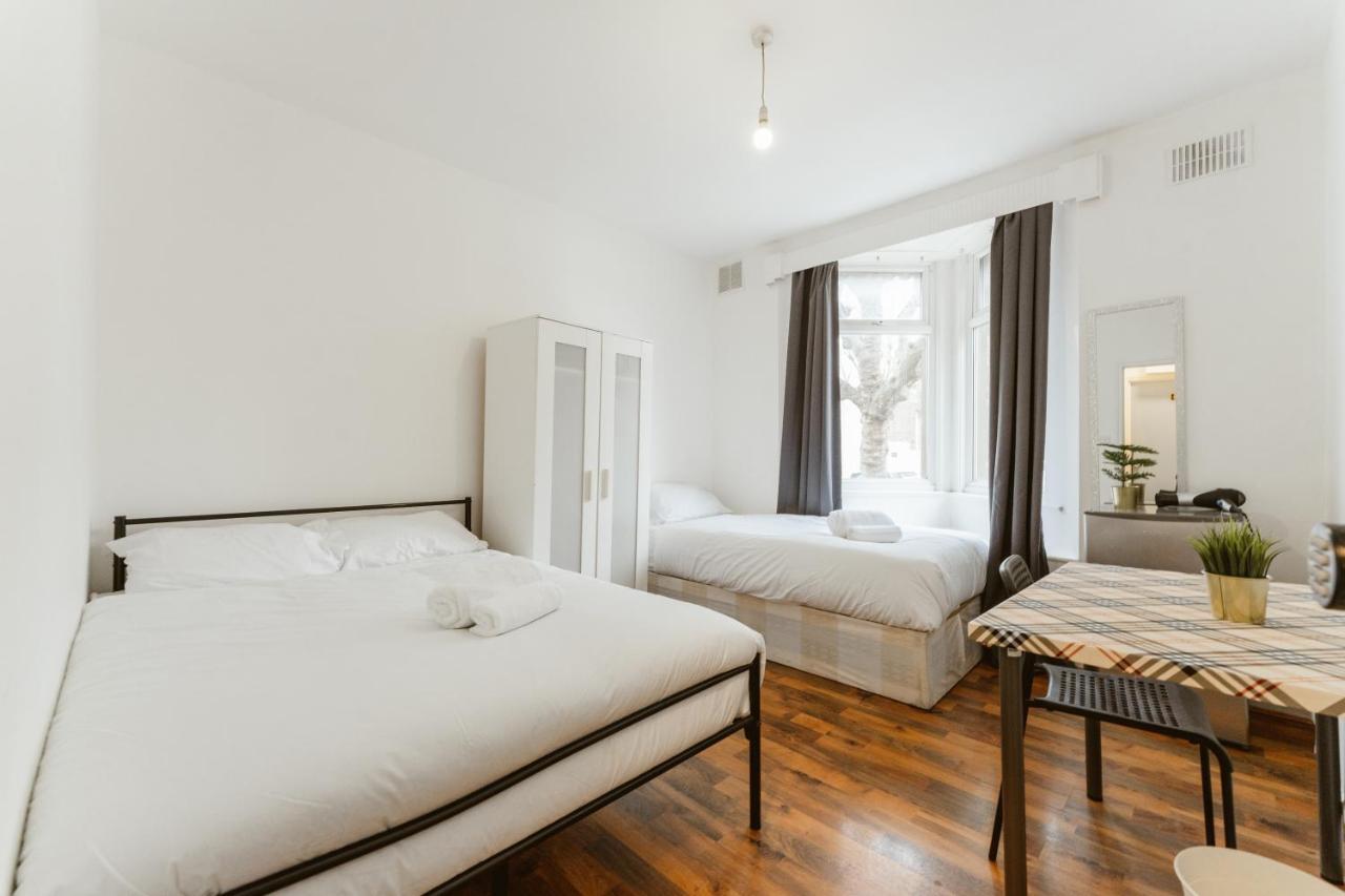 Upton Park Bedrooms 25 Min To Pensionat London