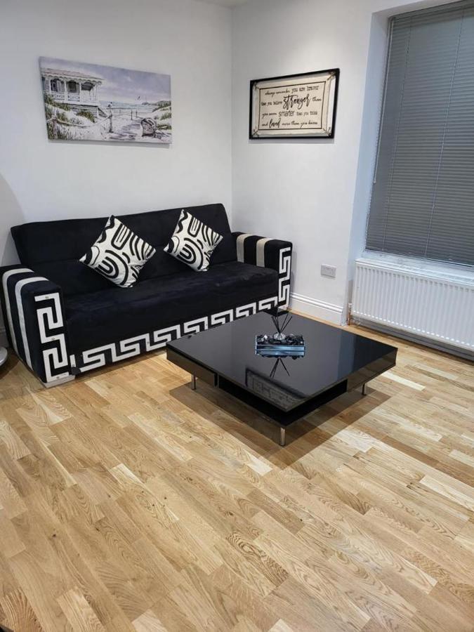 Fancy Basement Flat A London