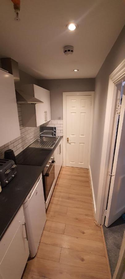 First Floor Flat Apartment *