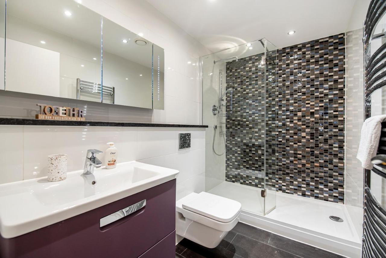 Lejlighed And Spacious 2 Bed London