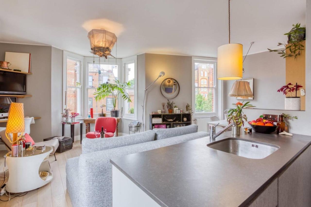 Beautiful And Airy 1 Bedroom Flat - West Leilighet *