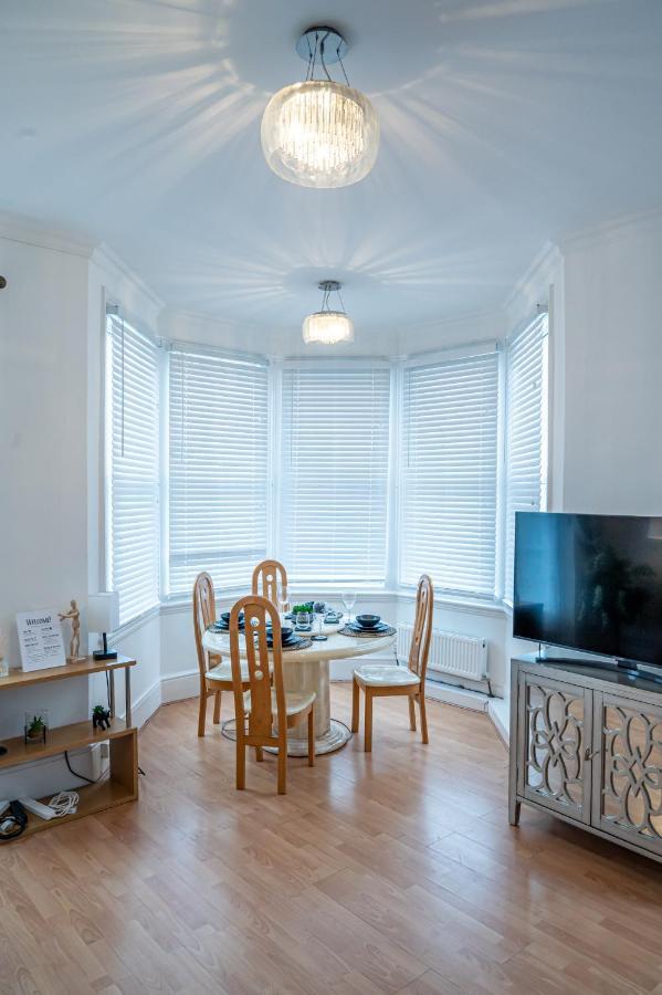 Apartment Modern Spacious 75