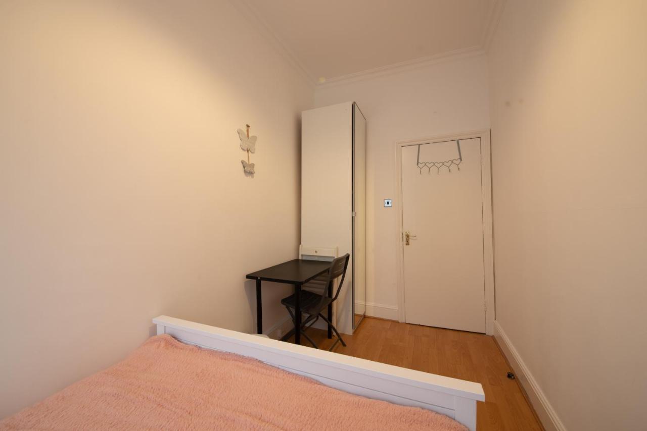 Apartment Modern Spacious 75