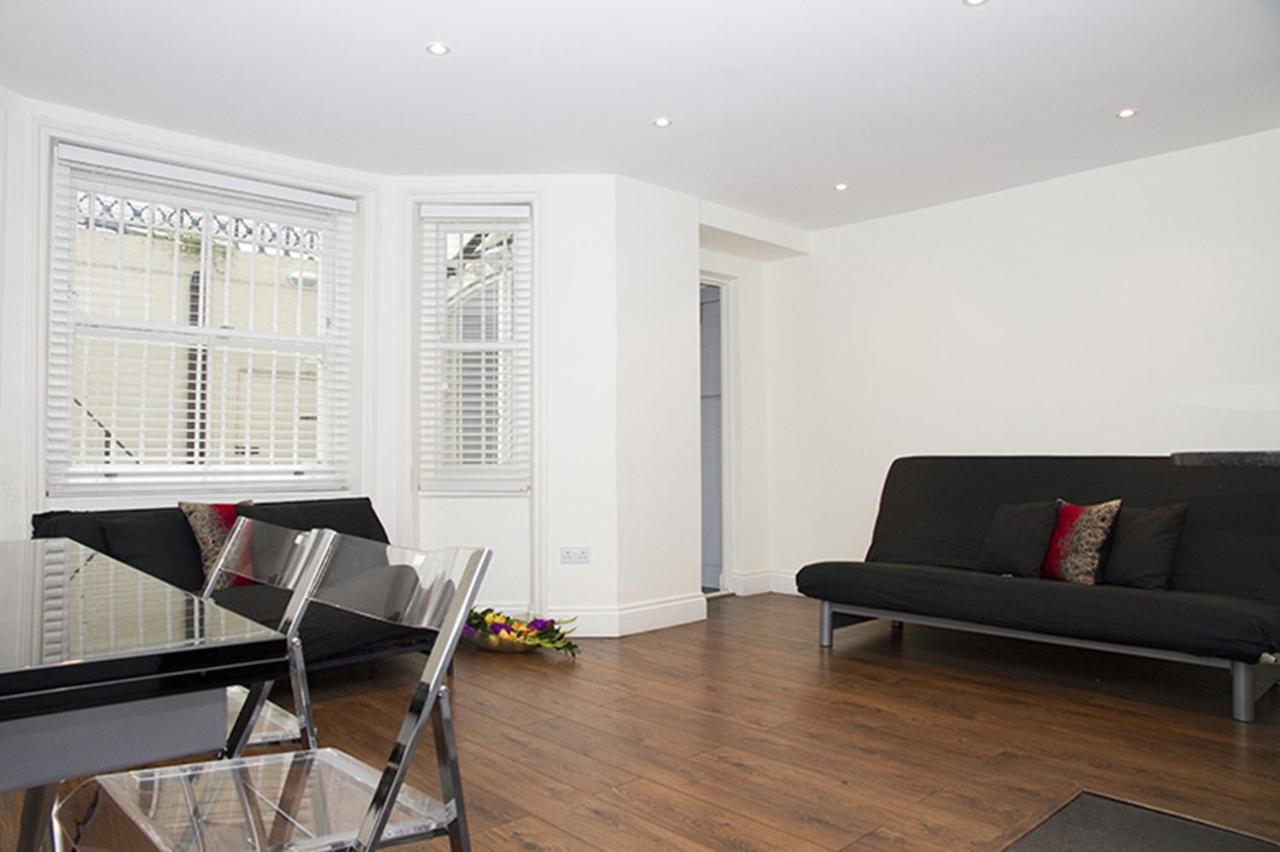 Appartement Holiday Lets - C
