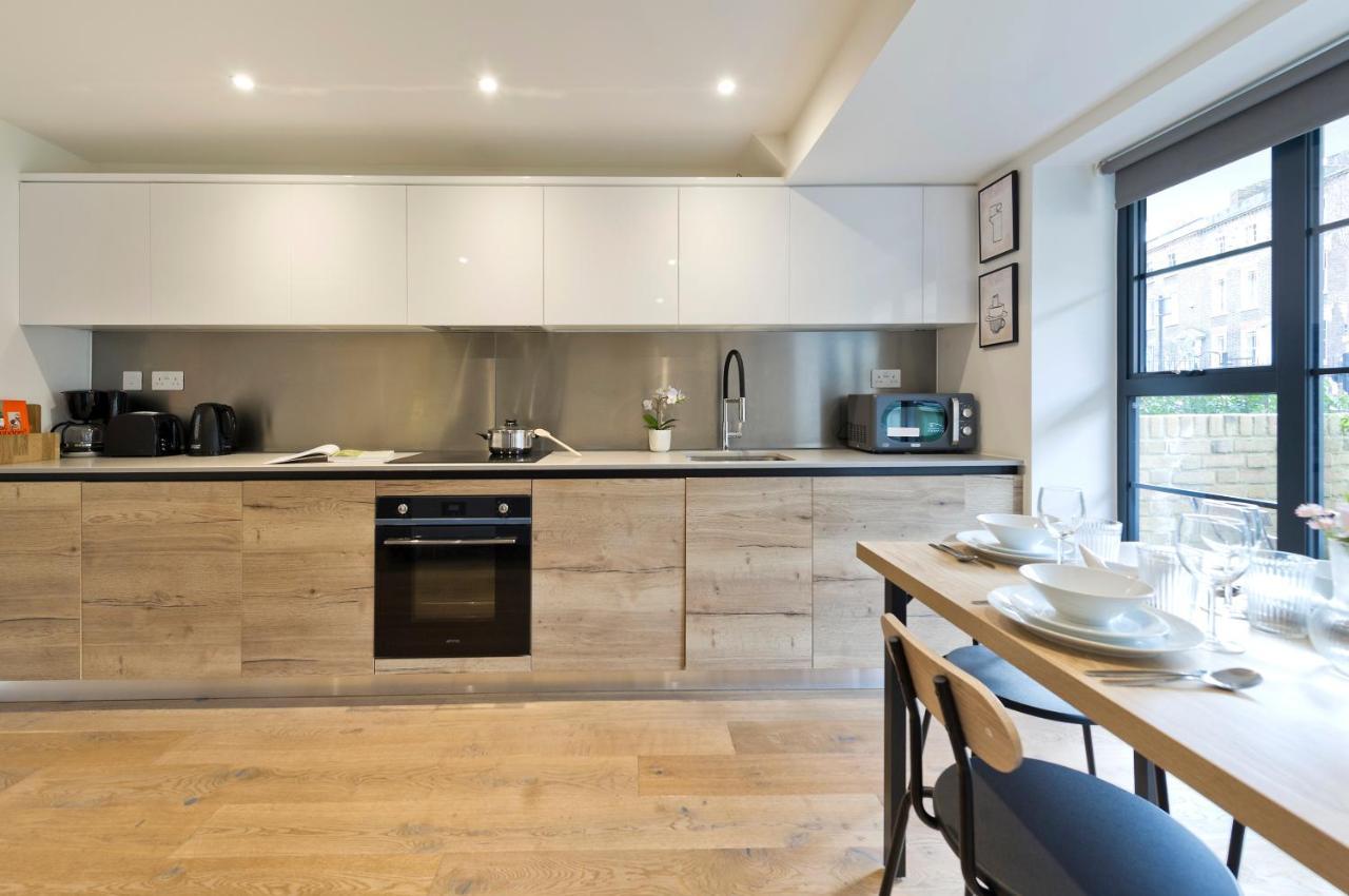 Luxury One Bedroom Greenwich Near Canary Wharf By Underthedoormat Londra