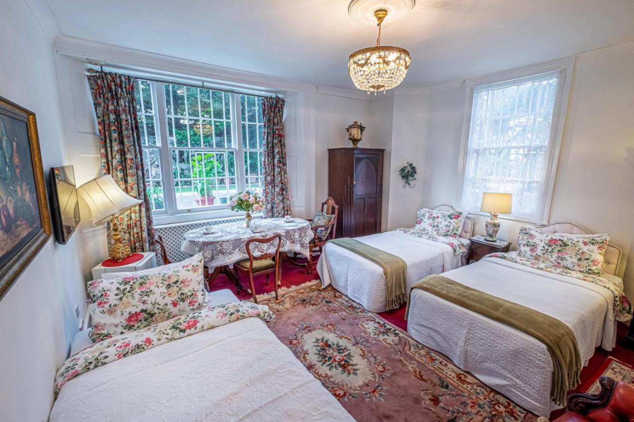 Dawson Place, Juliette's Bed & Breakfast 3*