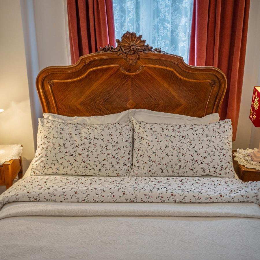 Dawson Place, Juliette's Bed & Breakfast London