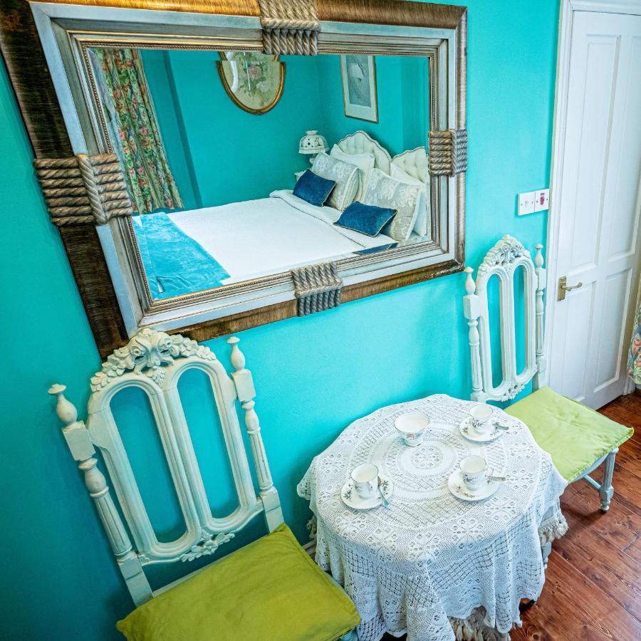 Dawson Place, Juliette's London