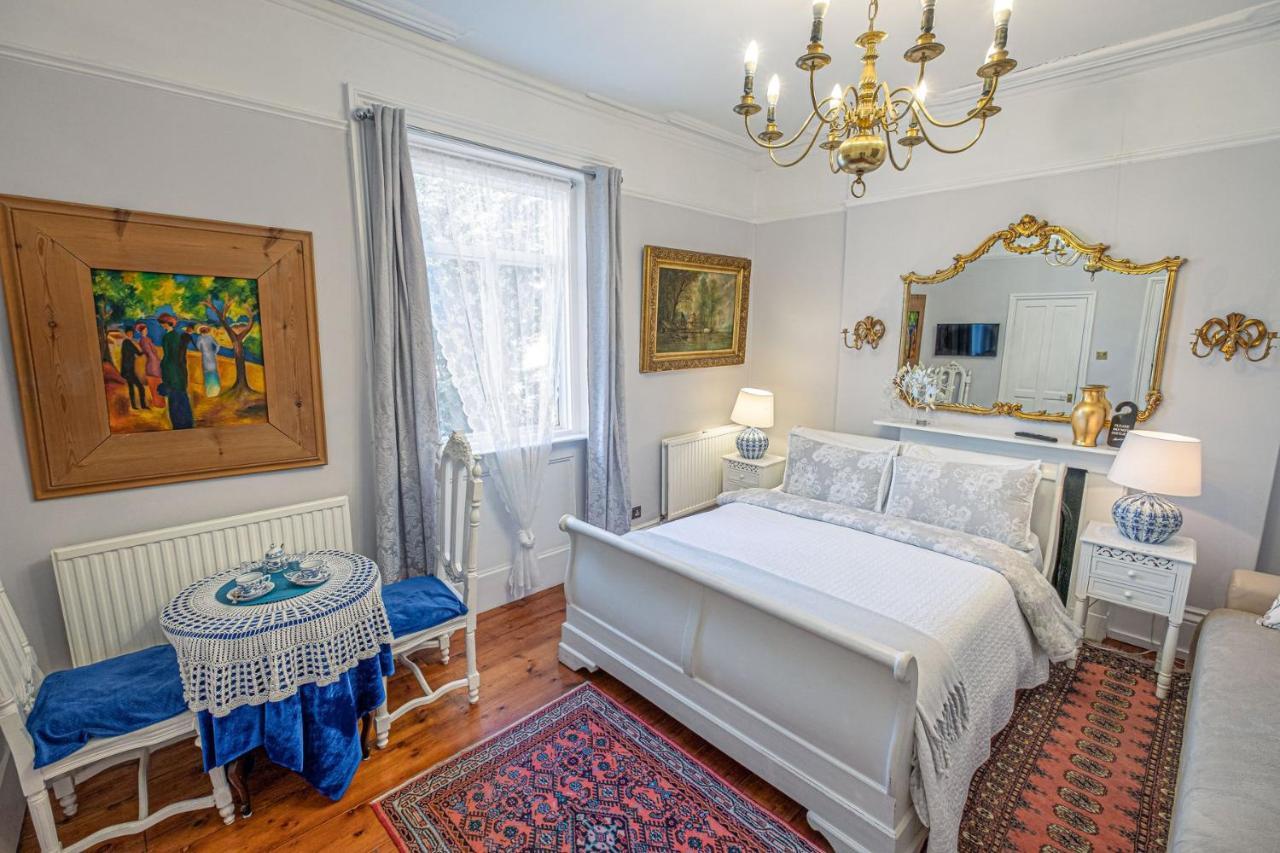 Dawson Place, Juliette's London