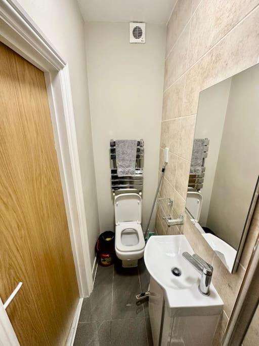 Se4, Self Contained Flat. Apartment *