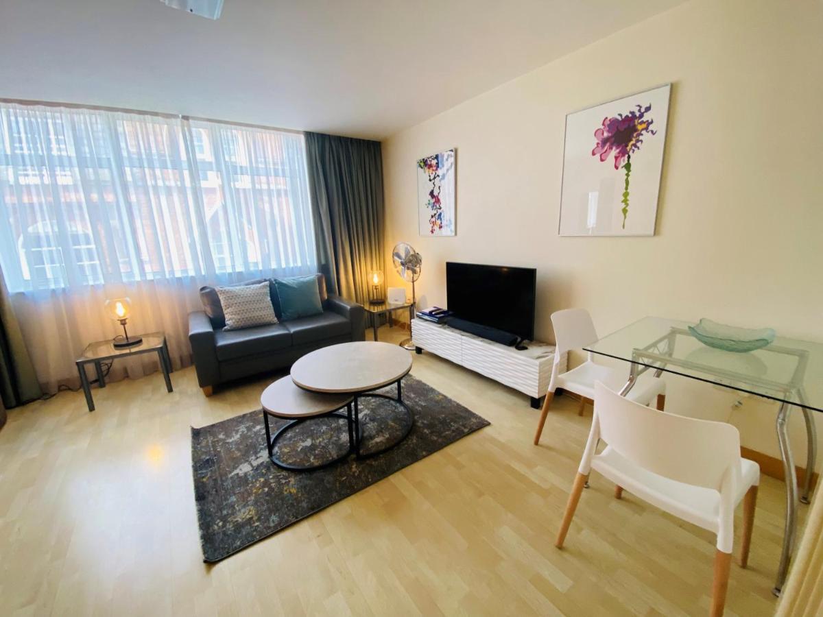 St Christopher's Place Serviced By Globe * London