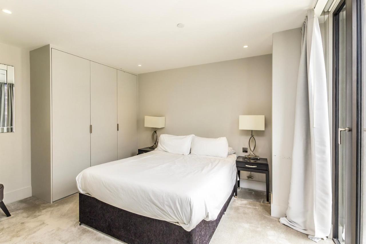 New Build-air Con-2 Bedroom-two Bathrooms Apt 2 Londen