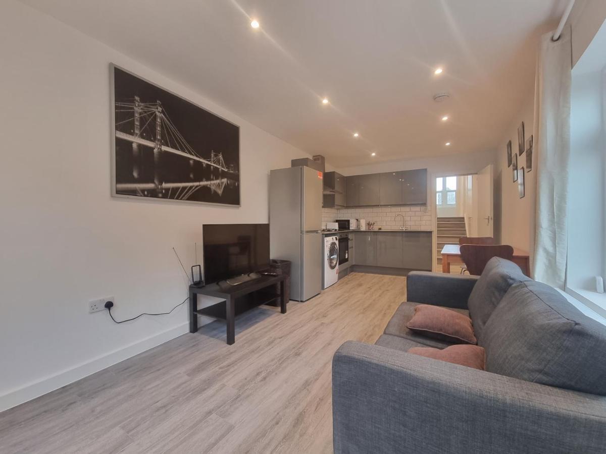 Leilighet Comfortable Flat In Sw