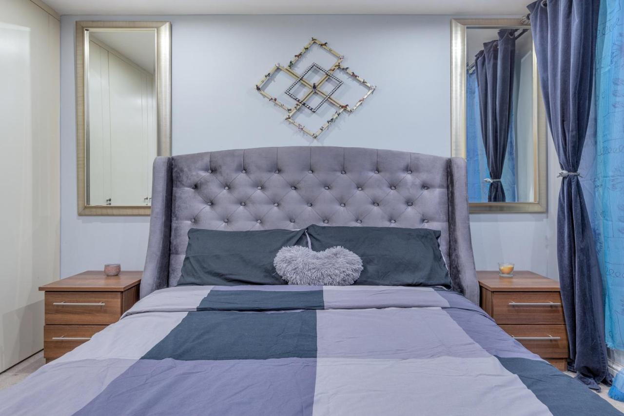 Elegant And Chic 2-bedroom Basement In Paddington Lägenhet