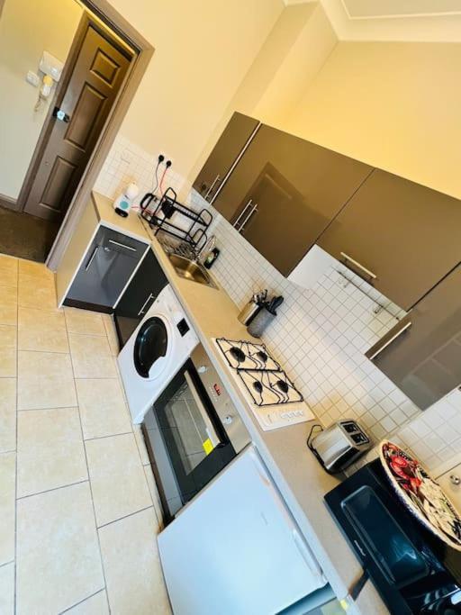 3 Notting Hill, Portobello Road-amazing Location! Londen