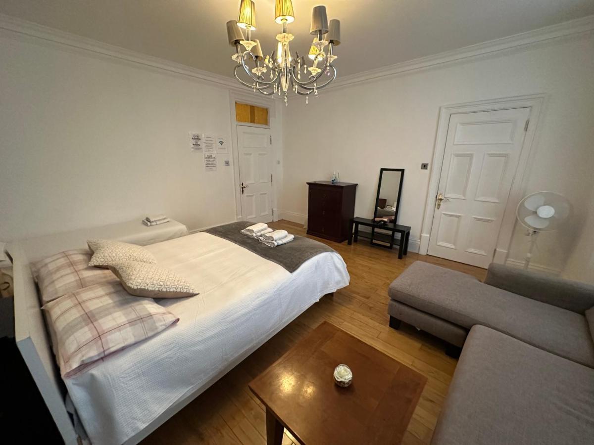 En & Private Bathroom, In Marylebone, Paddington #room Name Is Paris# Privatunterkunft London