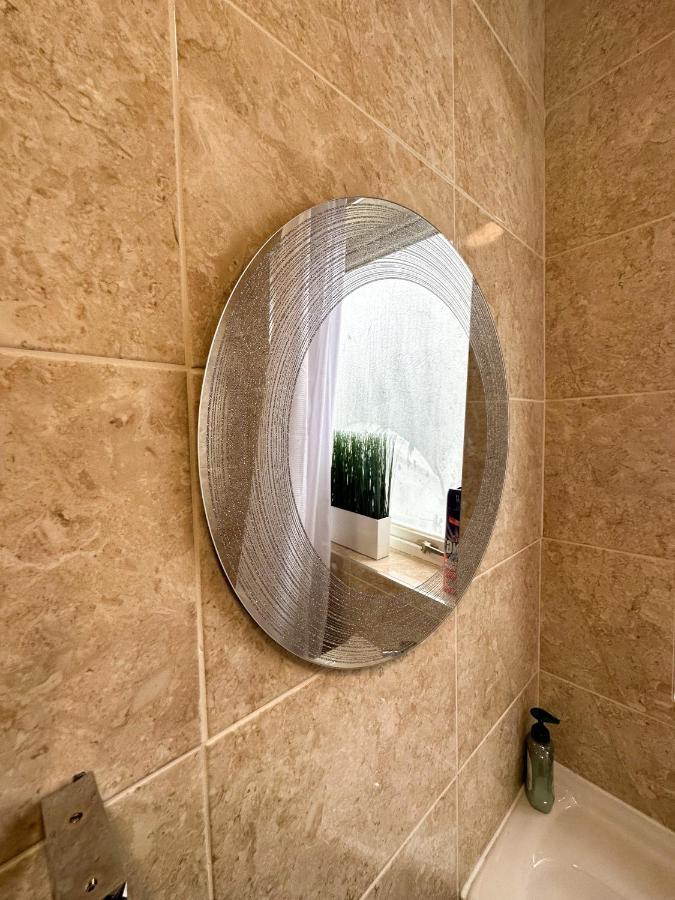 208 Clements Road Londra