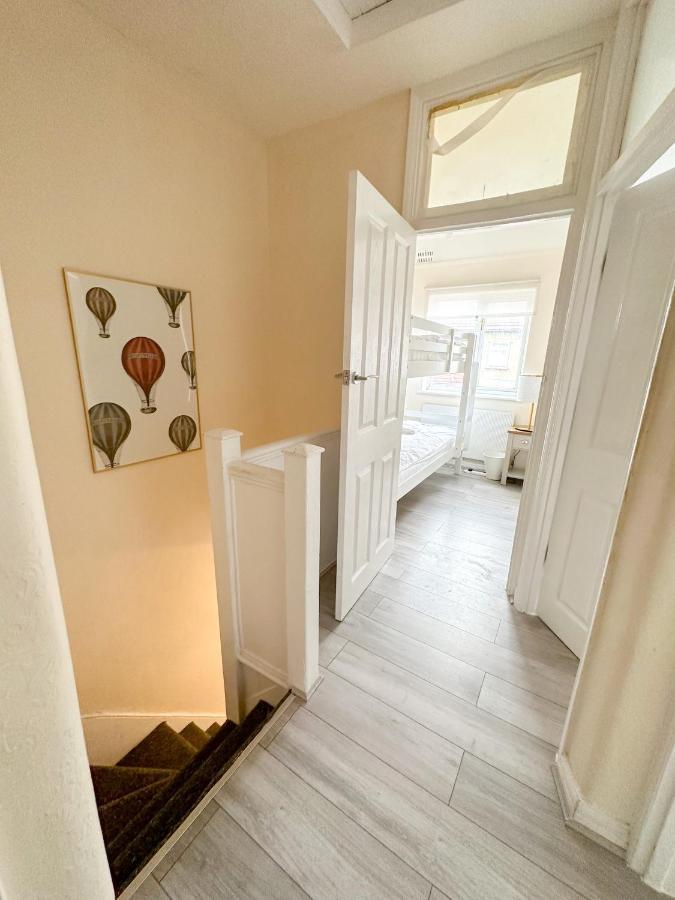 208 Clements Road Casa vacanze