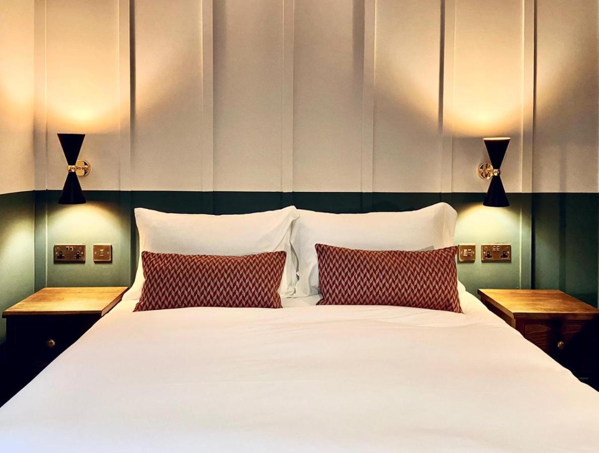 The Pride Of Paddington Hostel London