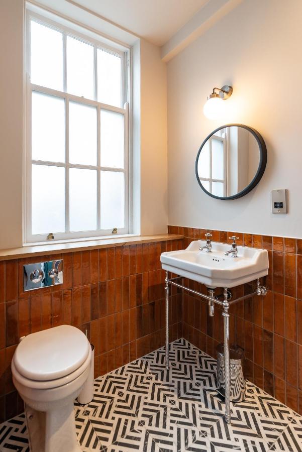 The Pride Of Paddington Hostel London