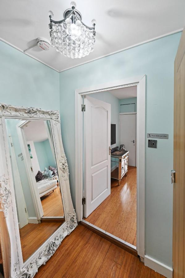 Hampstead Opulence - Luxurious Split Level Leilighet *