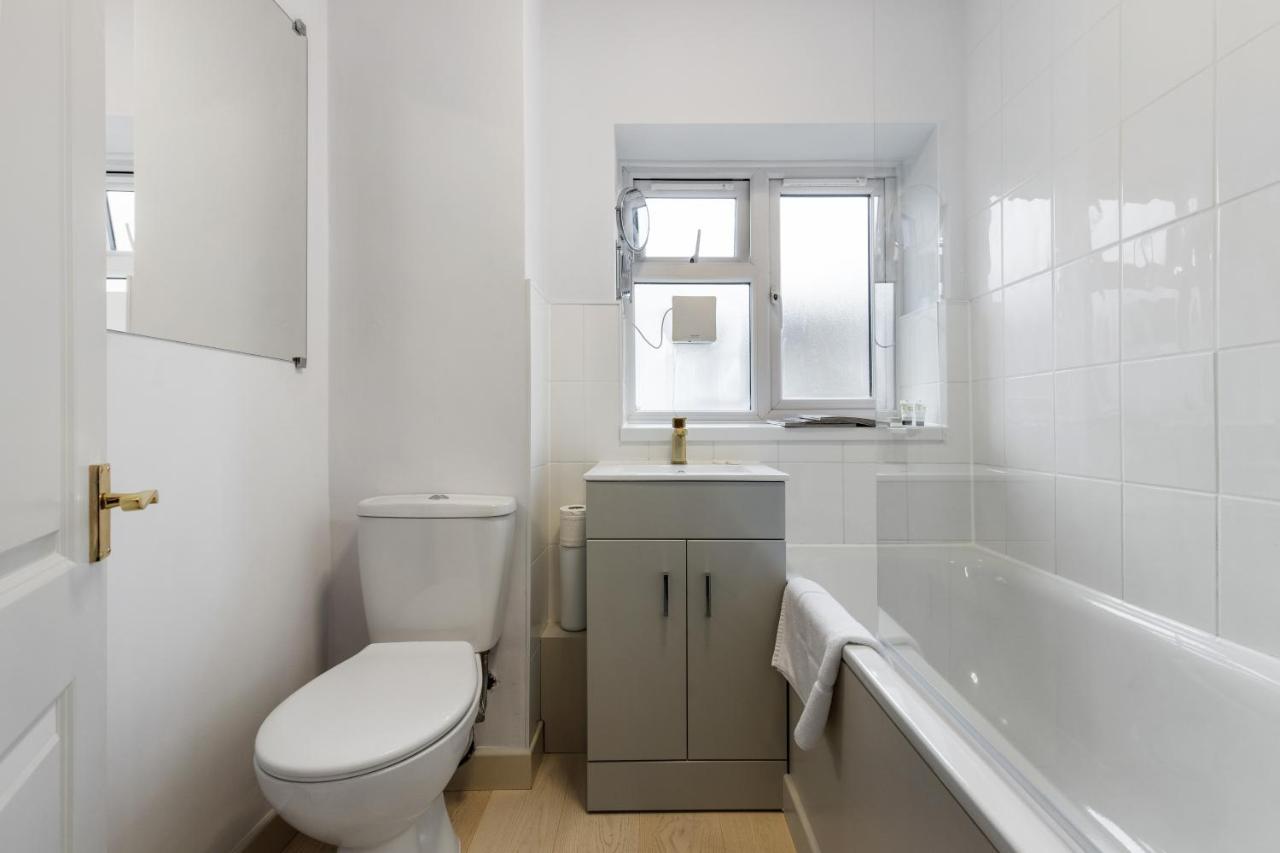 Appartement Bright & Cosy Gem ~ Battersea Park View ~ King Bed