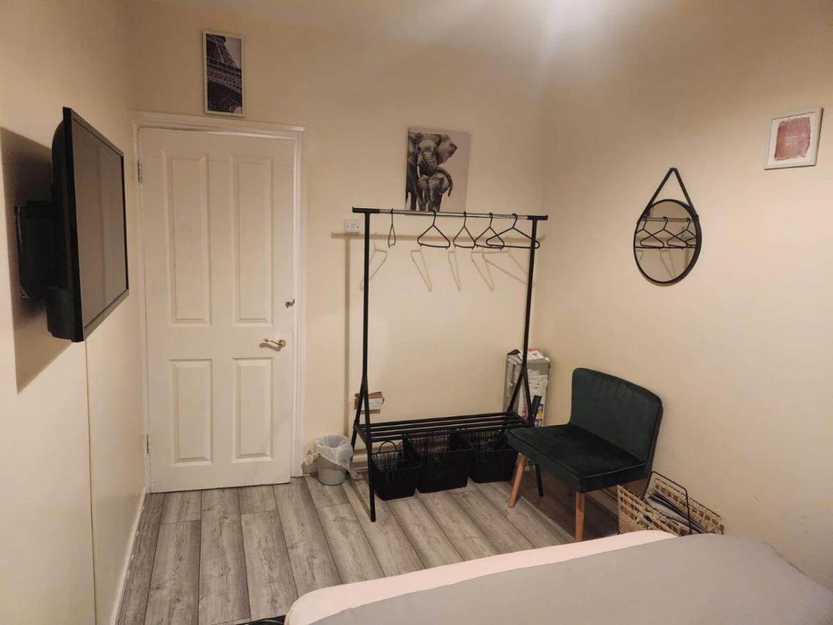2-bedroom Flat In Cutty-sark, Greenwich ! *