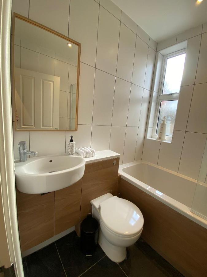 New Stylish Fulham - 2 Bed Lägenhet London