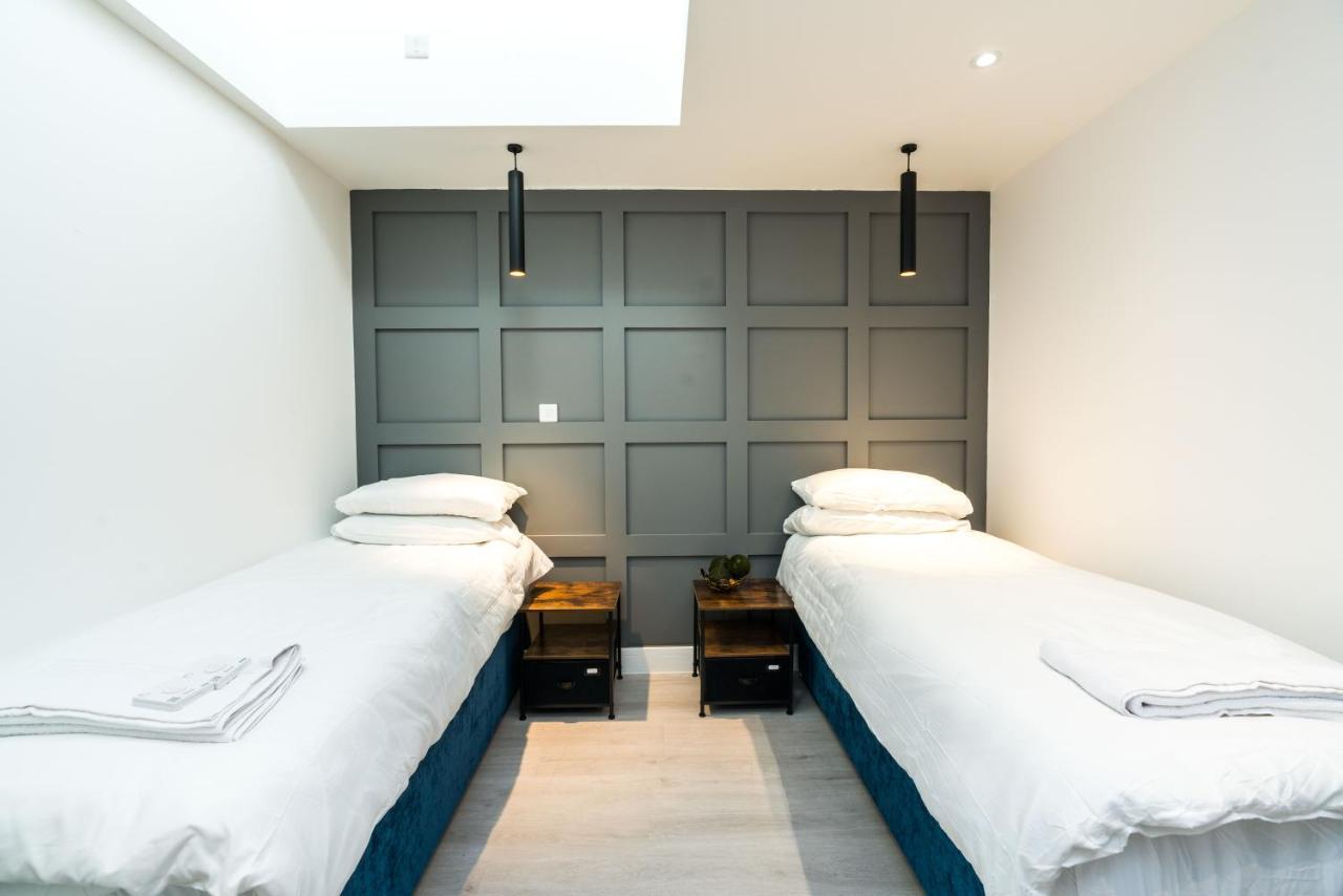 Spacious Modern 2 Bedroom Flat Apartment