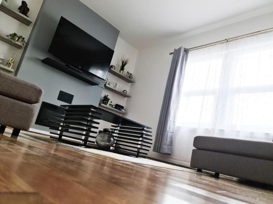 The Navarone Blue Orchid Flat * Londres