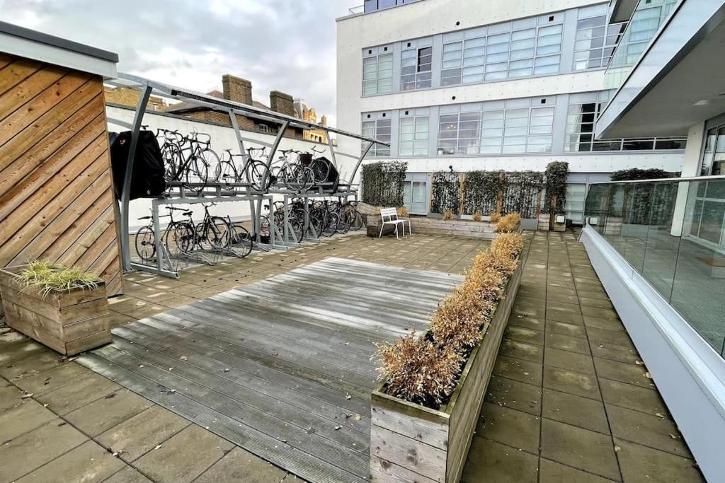 Modern & Stylish 1 Bedroom Flat Londen
