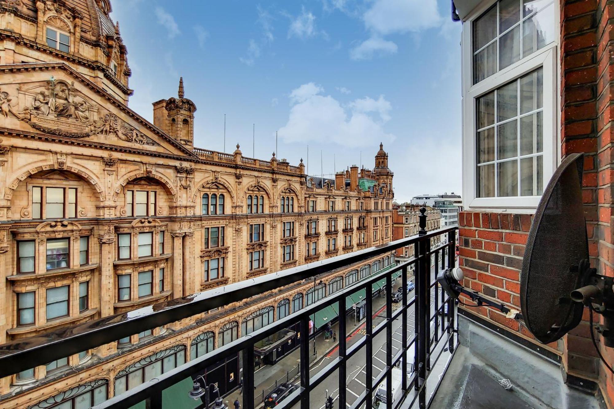 Pc Residences London