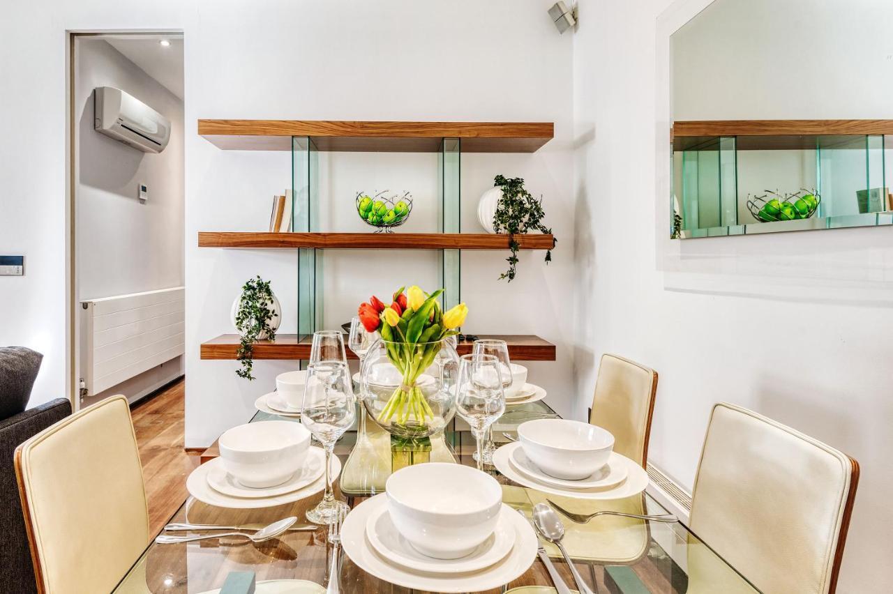 Modernized South Kensington Lejlighed *