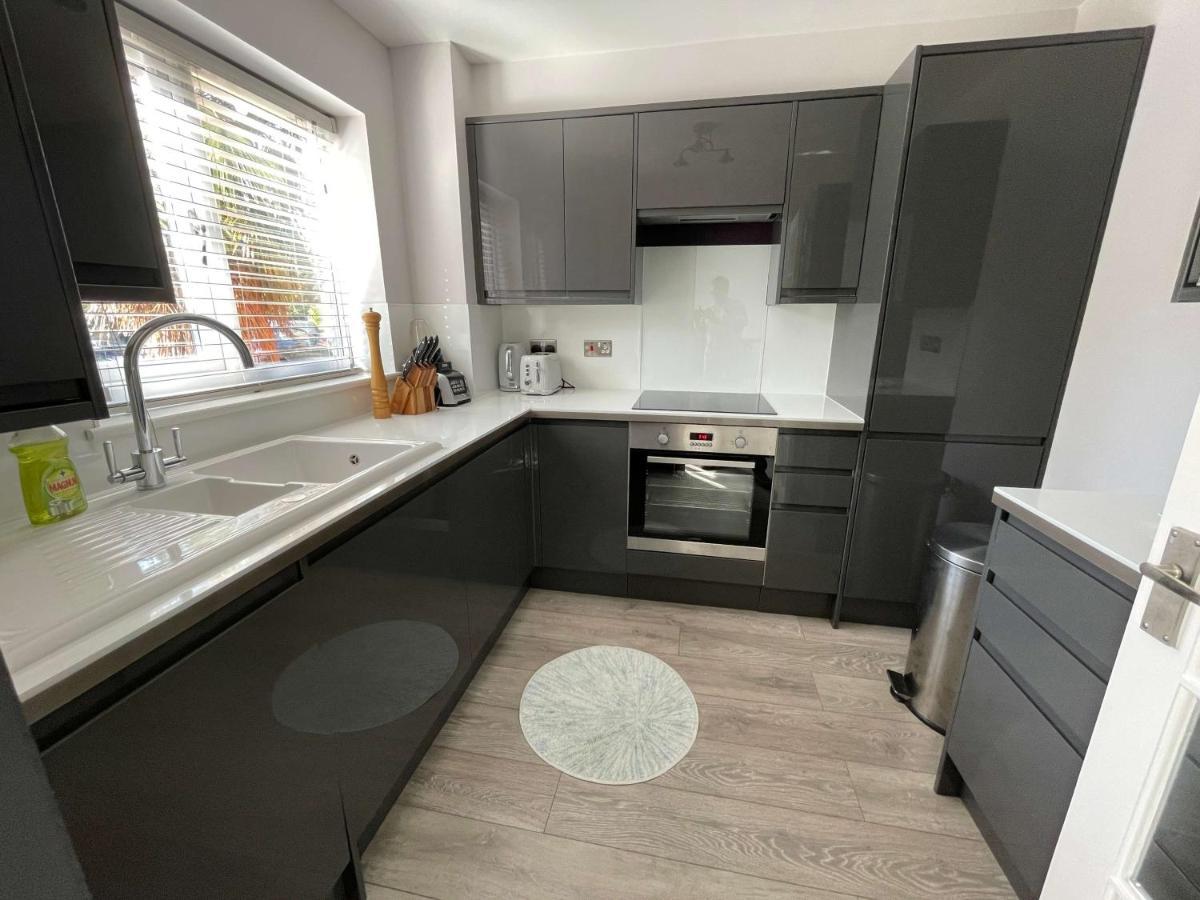 Apartment 2 Bedroom Near Southfields