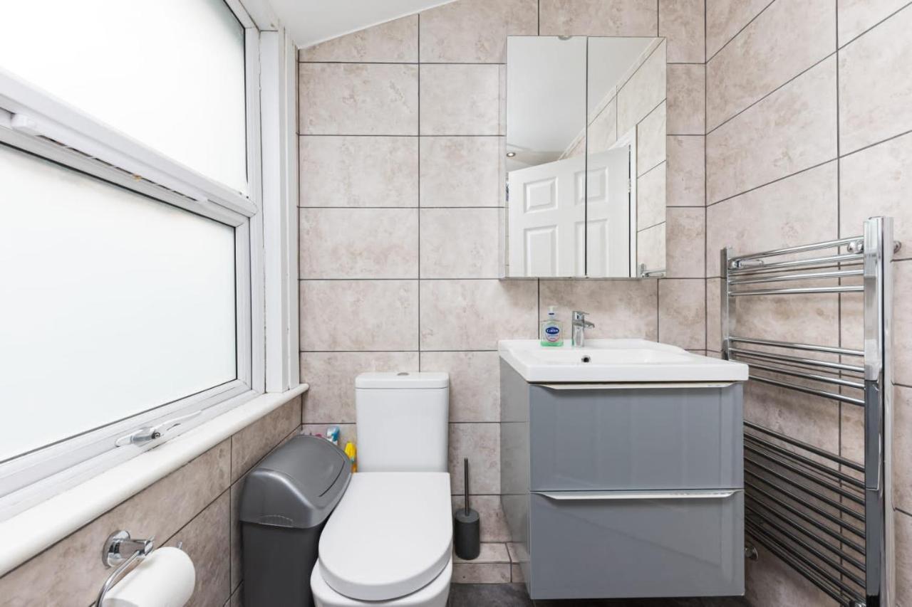 Cozy 4 Bedroom In Hackney, Casa vacanze