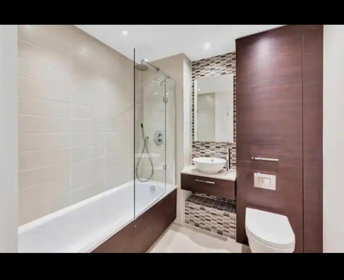 Luxurious 2 Bedroom In Canary Wharf London