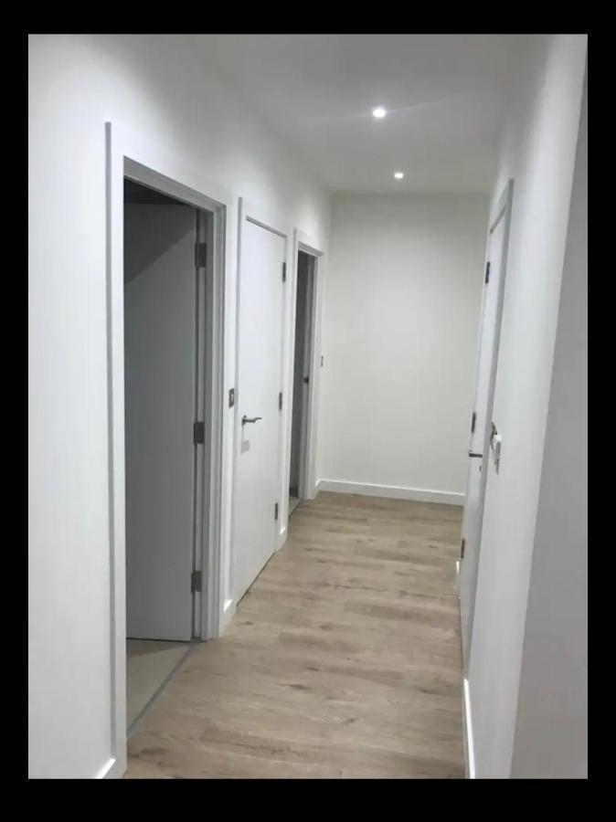 Apartment Luxurious 2 Bedroom In Canary Wharf London